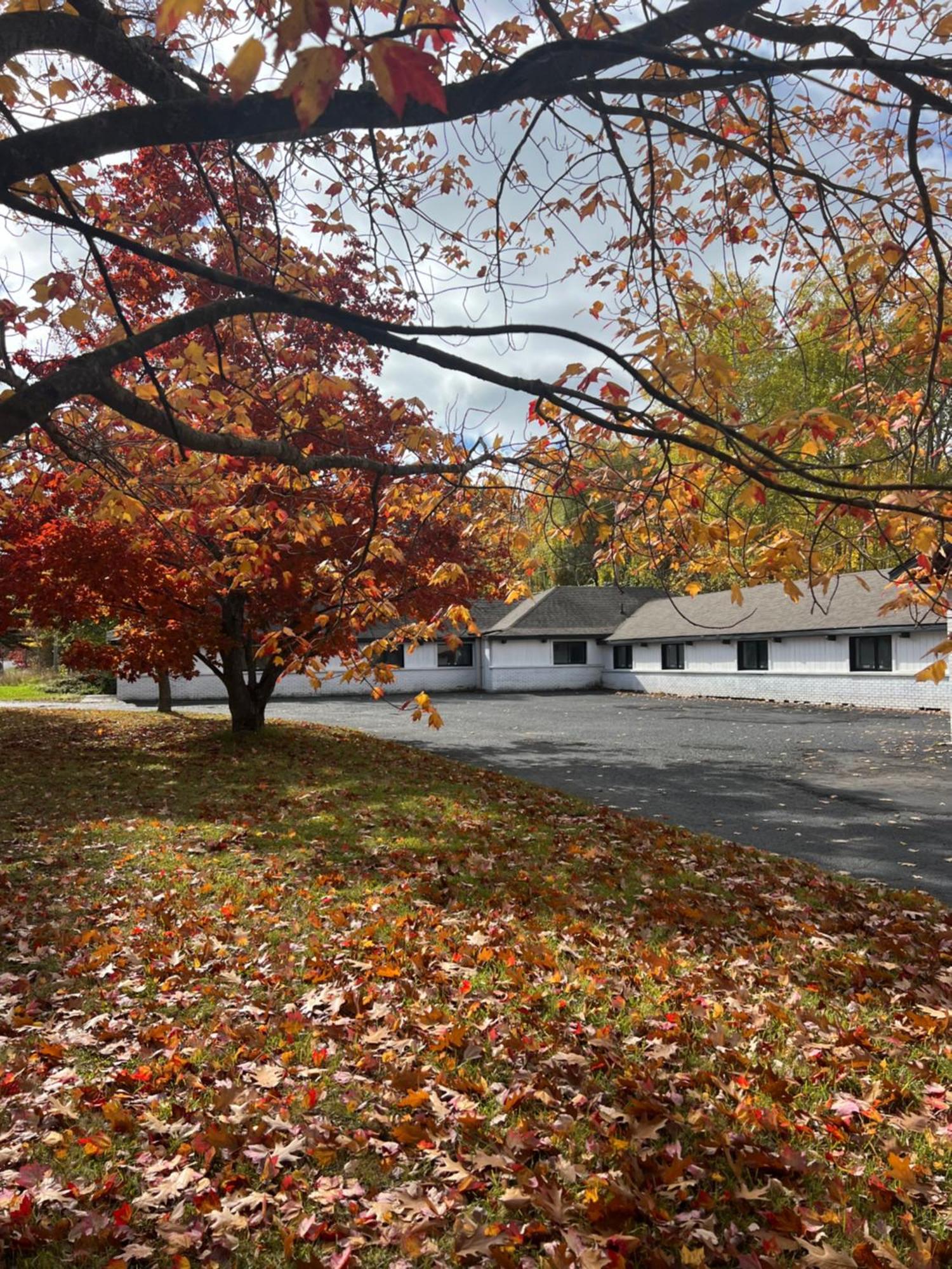 Lakehouse Inn Houghton Lake Exterior photo